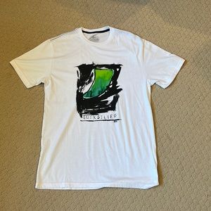 Quiksilver Mens T-shirt XL Never Worn